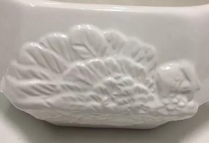 Tabletops Gallery Bountiful Gravy Boat White Embossed Turkey 8” Ceramic