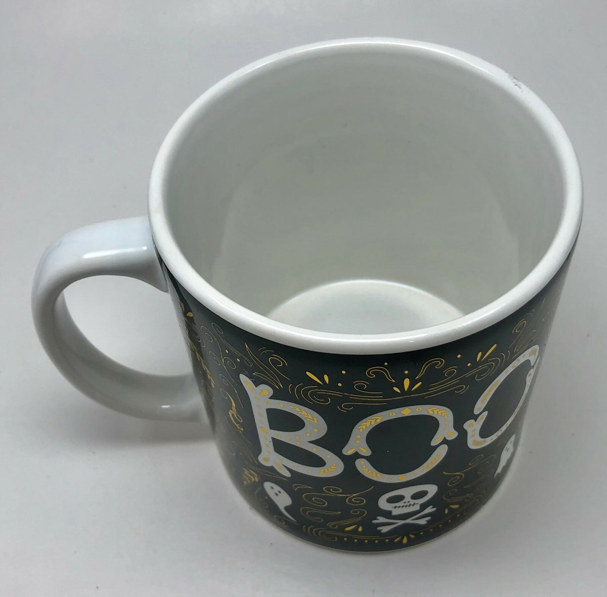 TMD Holdings Halloween Ceramic Coffee Mug Boo Black White Gold Skull Ghosts BOO