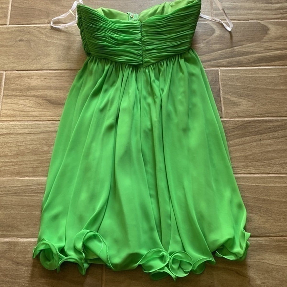 Tony Bowls Mon Cheri Bridals Beads Sequins Sz. 4 Mini Dress Lime Green