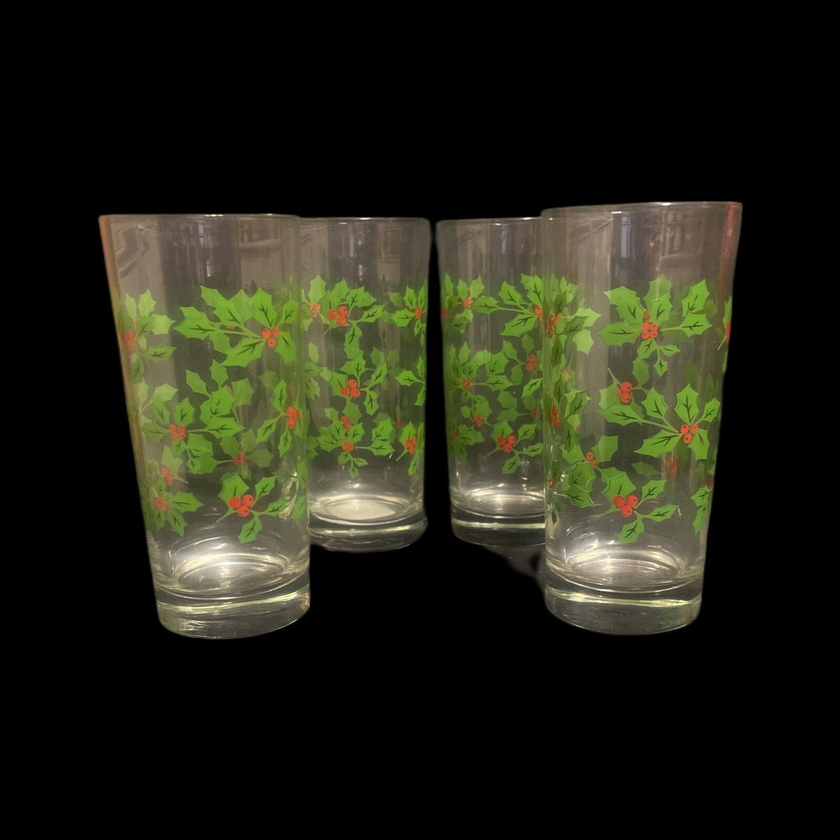 Greenbrier International 4-HOLLY BERRY Glasses Tea Water Juice 15.75 Fl. Oz