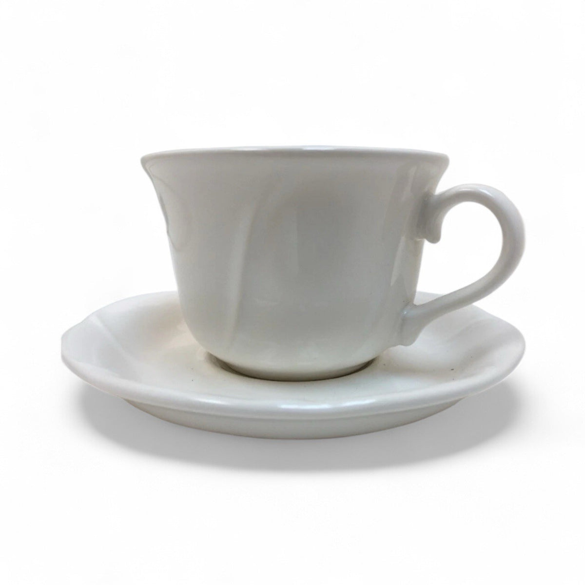 Pfaltzgraff Stratus Cups & Saucers Set of 4 White Ceramic Swirl Embossed USA