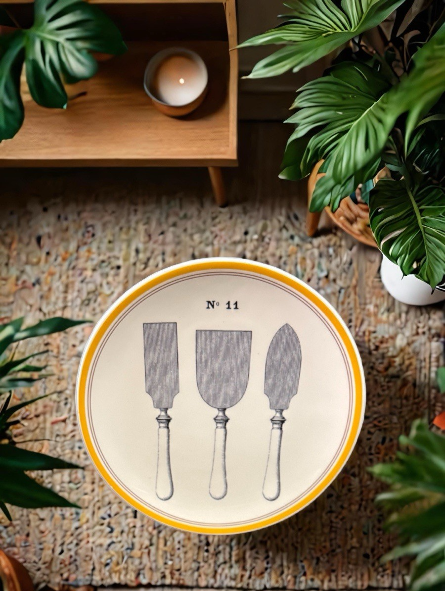 Williams-Sonoma Antique Illustration Plate No. 11 Yellow Border 8.25” 2012