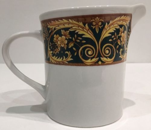 Lynn's "VALETTA"  Fine China Dinnerware Collection (Green)
