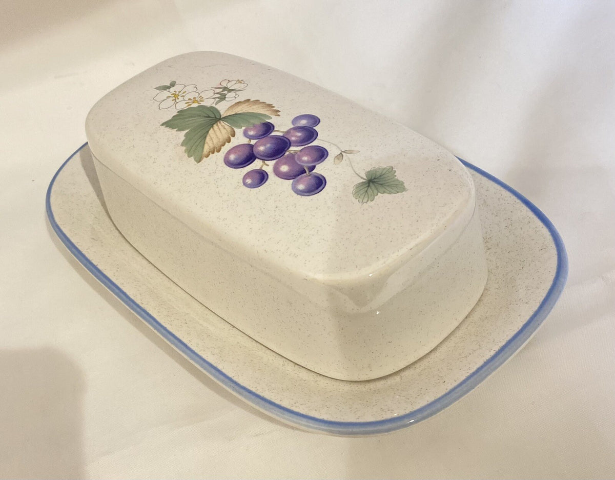 Savoir Vivre "LUSCIOUS" Covered Ceramic Butter Dish Japan JJ017 Oven To Table