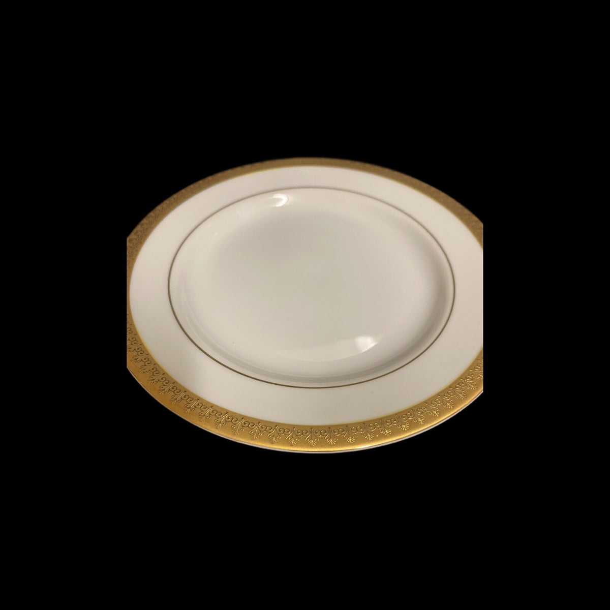 Gabbay QUEEN VICTORIA 6- Salad Plates Ceramic White Gold Border Trim Dinnerware