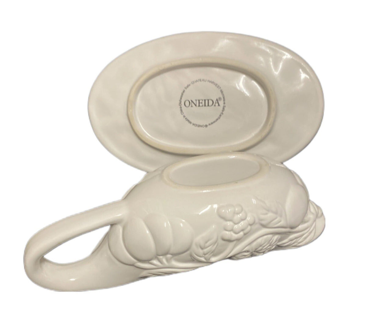Vintage Oneida Gravy Boat & Underplate ChATEAU HARVEST White Embossed Fruits