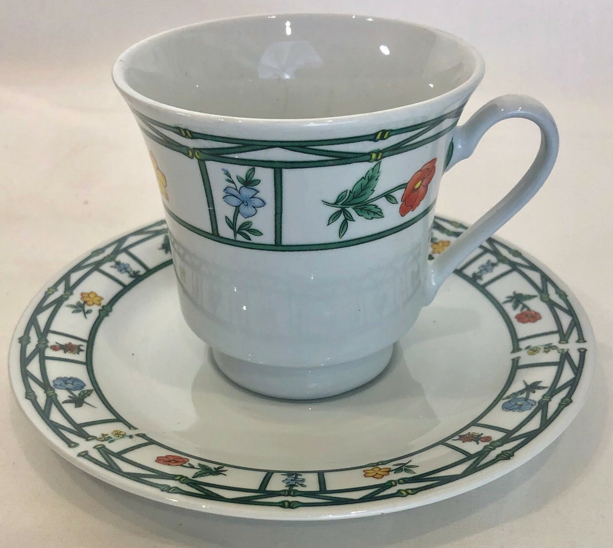 Lynn's China MAYFLOWER Dinnerware Collection