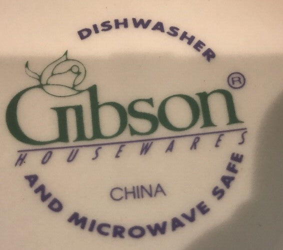Vintage Gibson SENTIMENT 4 Piece Place Setting White Floral Dinnerware For 4