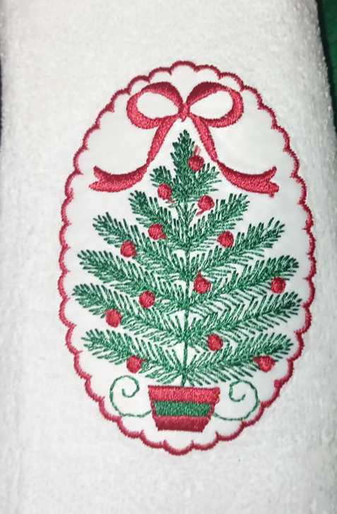 CANNON TOWELS SET CHRISTMAS TREE APPLIQUÉ  GREEN/RED/WHITE