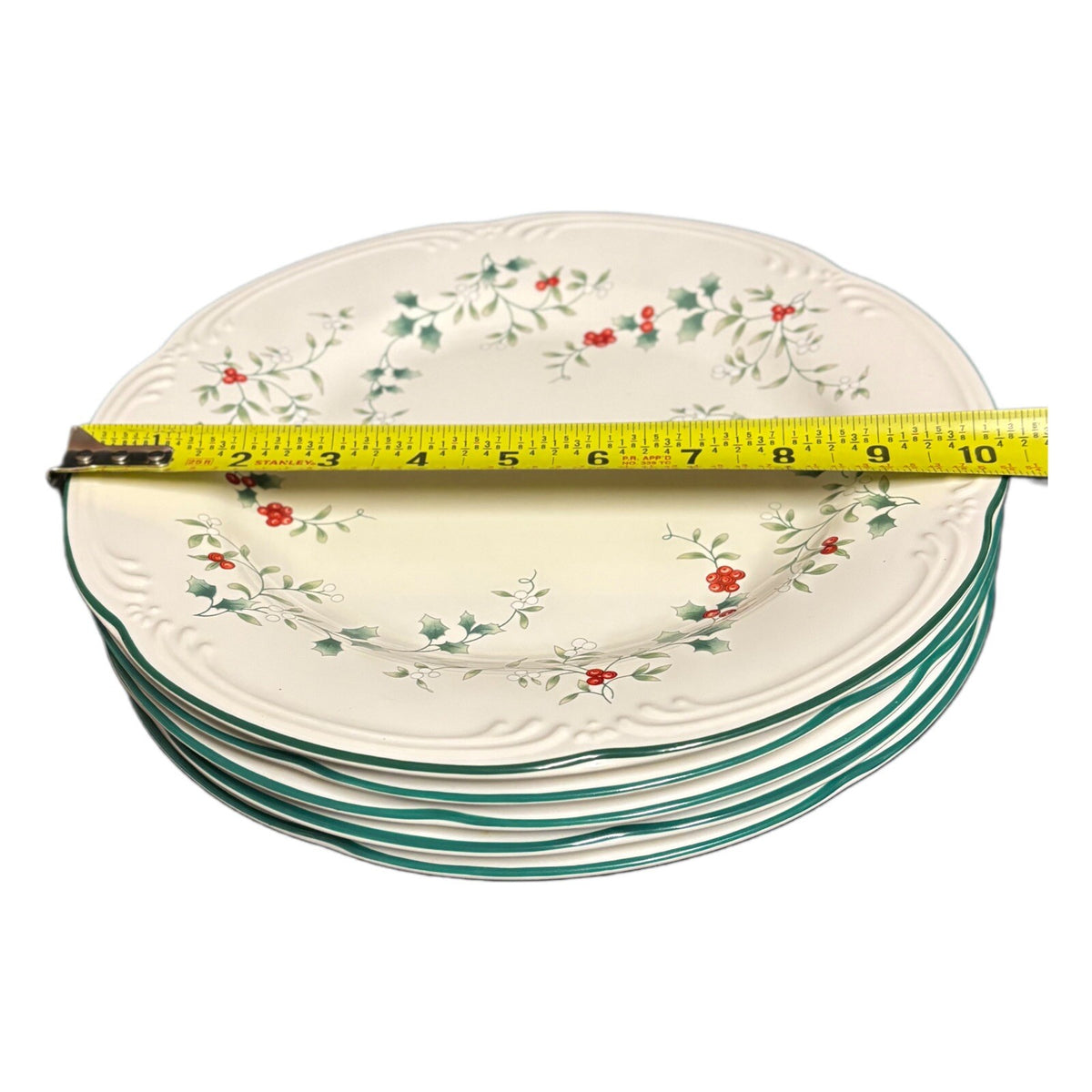 Pfaltzgraff WINTERBERRY 5-Dinner Plates Holly & Berries White Dinnerware