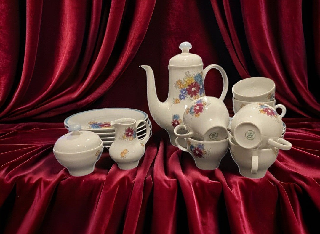 23 Piece Vintage KAHLA Floral Porcelain Tea Coffee Set Germany Blue Trim