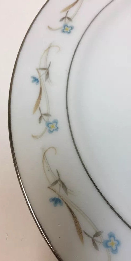 Hira ELIZABETH 4 Dinner Plates Fine China Japan White Floral Dinnerware 10 1/8"D