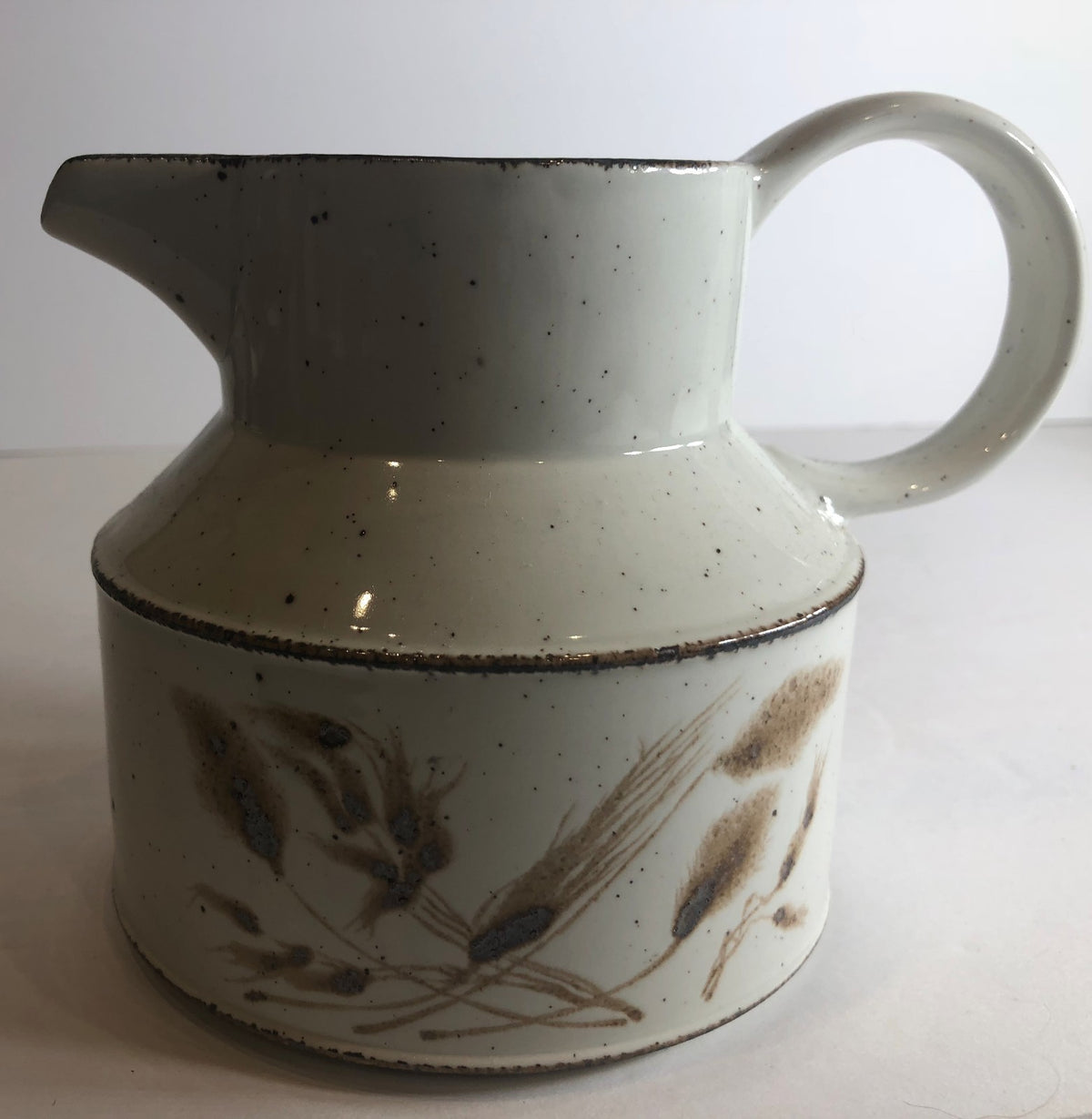 Midwinter Wild Oats Stonehenge England Collection "Oven to Tableware"